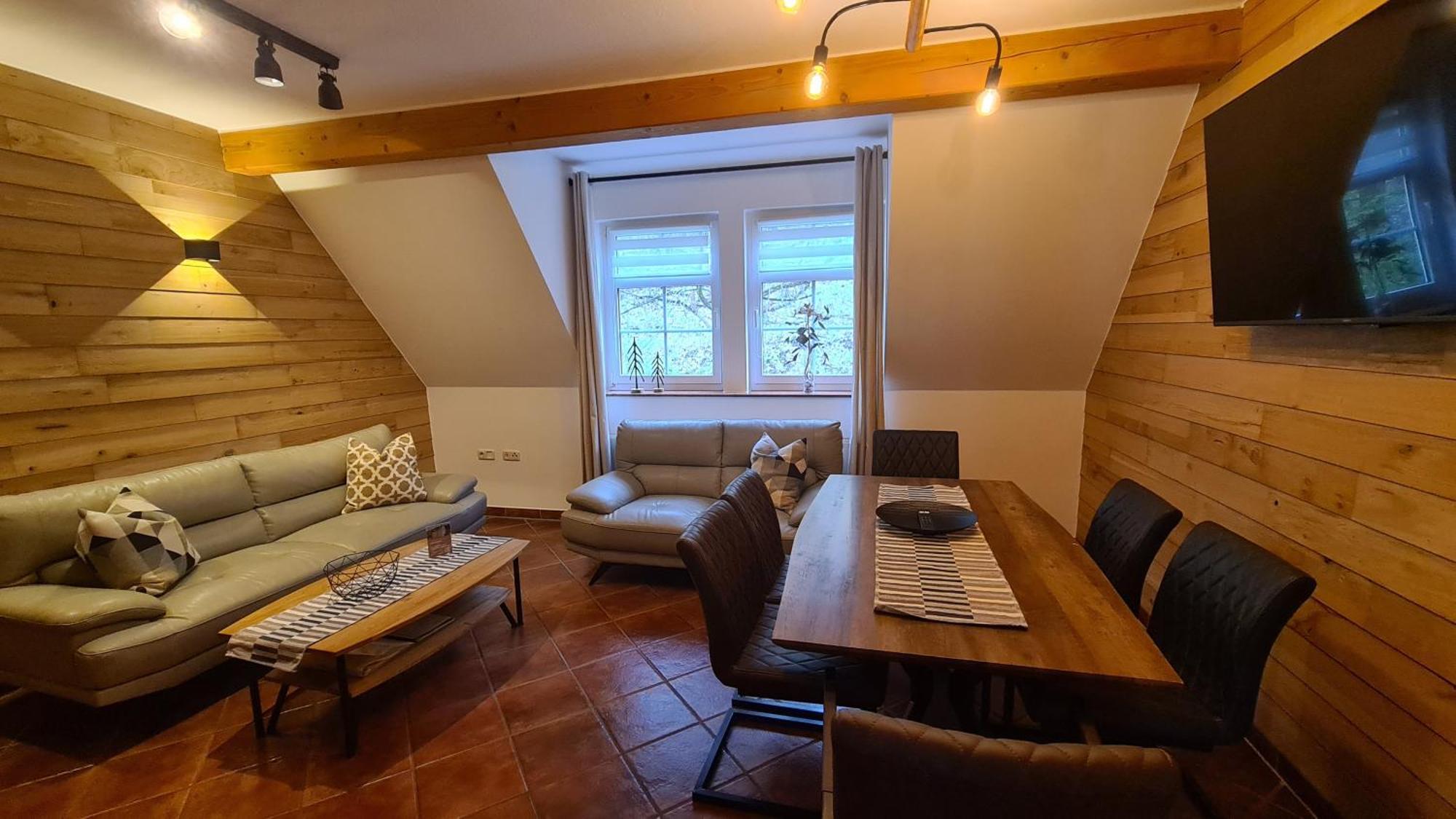 Appartements Im "Landhaus Am Frohnauer Hammer" Аннаберг-Бухгольц Екстер'єр фото